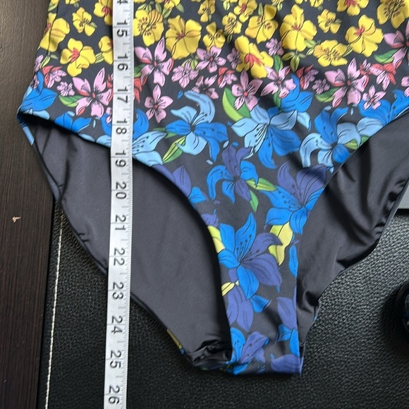 Onia Womens Rachel Classic High Leg Open Black One Piece Swimsuit Floral Sz S - Picture 12 of 13